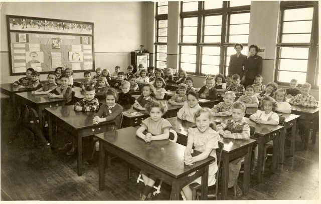 Oak Knoll Elementary School
1951
